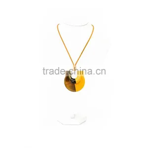 Horn Necklace 100% Handmade, Eye-catching Colours and Fashionable Designs thumbnail-4