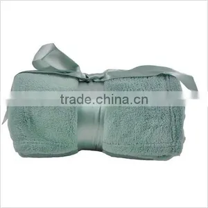 Wholesale Cozy Plush Microfiber Solid Blanket thumbnail-1