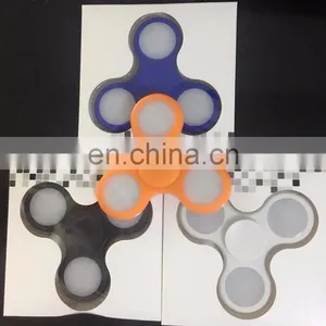 LED Hand Spinner Toys,Finger Spinner ,Tri Fidget Spinner With LED Light thumbnail-2