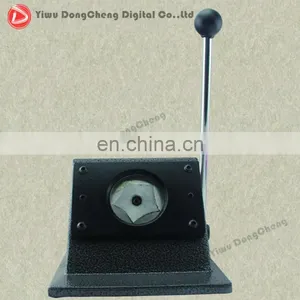 Round Paper Cutter of 37mm Badge Paper Cutting Machine thumbnail-3