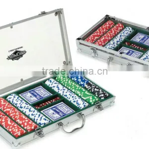 Premium Poker Chip Set Poker Set With 600 Chips and Carrying Case thumbnail-1