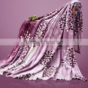 Leaves Pattern 100% Polyester Flannel Blanet thumbnail-1