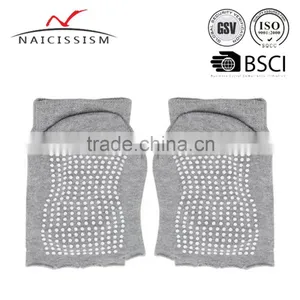 Wholesale Fashionable Pilates Socks thumbnail-4