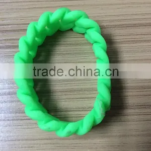 Factory Wholesaler Stripe Silicone Bracelet Tensile Bracelet Customizable Silicone Bracelet thumbnail-1