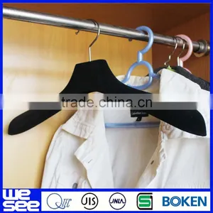 Black Suit Hangers in Bulk Velvet Coat Hangers thumbnail-1