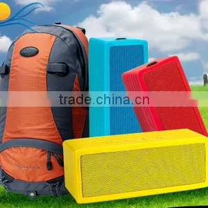 IPX4 Waterproof Mini Bluetooth Speaker Outdoor Climbing Bluetooth Speaker thumbnail-1