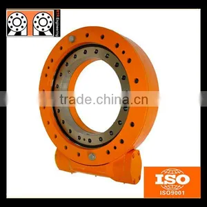 High Quality Fast Delivery Engineering Machinery Use 9'' SE9 Enclosed Housing Slew Drive thumbnail-1