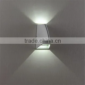 High Power Die-cast Aluminium Body and Clear Glass Diffuser LED2*1W in Black Unique Shape for Wall Decoration thumbnail-2