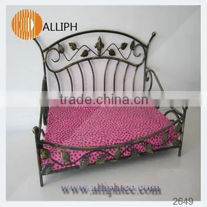 Metal Frame Pet Bed and Accessories Deluxe Dog Bed thumbnail-3