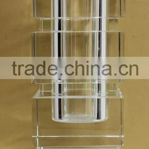Chinese Clear Crystal Flower Vase thumbnail-2