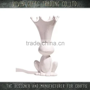 Custom the Likest Ceramic and Porcelain Gold Crown Sitting Frog Holder Garden Decoration thumbnail-1