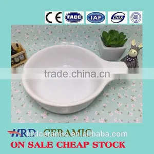 High Quality Stocked White Ceramic Sauce Boat With Handle thumbnail-1