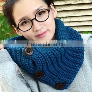 Wholesale Fashion Popular Button Lady Knitted Scarf thumbnail-5