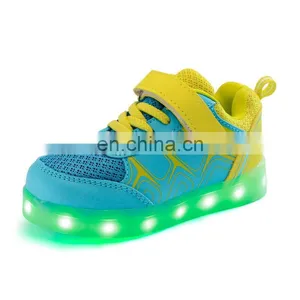 Factory Wholesale New Design Light up Shoes Children Kids LED Shoes Sneakers Latest Cool Footwear for Girls Boys thumbnail-3