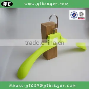 HA7056 Bright Coloured Hanger Women Clothes Plastic Hanger Supplier's Choice thumbnail-2