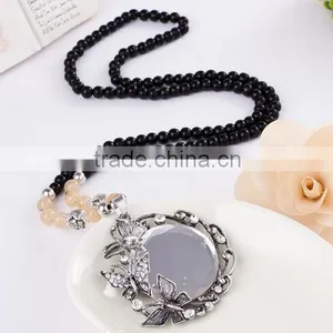 Fashion Jewelry Circle Shaped Crystal Pendant Necklace Beads Chain Long Necklace thumbnail-3