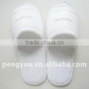 Soft and Comfortable Disposable Hotel Slipper thumbnail-1