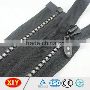 High Quality Custom Pull Plastic Diamond Zipper , Rhinestone Zipper thumbnail-1