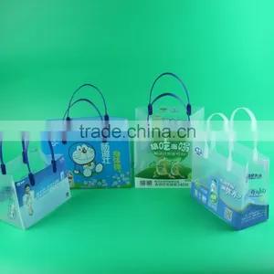China Factory Recycable pp Material Drink Packaging Plastic Bag With Handle thumbnail-1