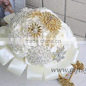 High Quality Luxurious Artificial Brooch Rhinestone Bouquets thumbnail-2