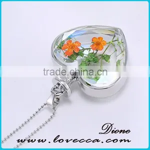 Guangzhou High Quality Fashion Accessories Real Dried Flower Clear Crystal Floating Charm Locket Pendant thumbnail-2