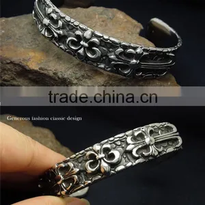 C Shape Antique Silver Vintage Punk Engraved Stainless Steel Bangles thumbnail-3