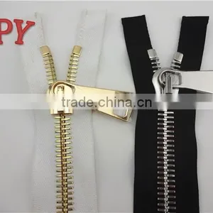 Large Teeth Metal Zipper for Sale thumbnail-3