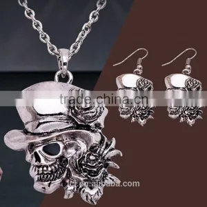 Hiphop Imitation Jewelry Halloween Necklace Punk Skull Pendant With Flower Statment Necklace Sweater Chain Yiwu Factory thumbnail-3
