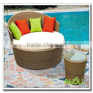 Audu Large Cheap Round Chaise Lounge Chair thumbnail-1