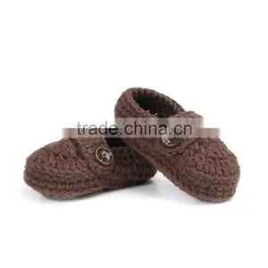 Fancy Button Style Hand Knitted Crochet Shoes Winter Indoor Infant Baby Shoes thumbnail-4