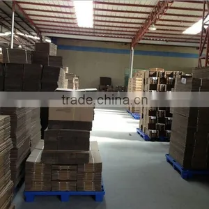 Custom Handle Packing Box Corrugated Paper Carton Box With Logo China Factory thumbnail-5