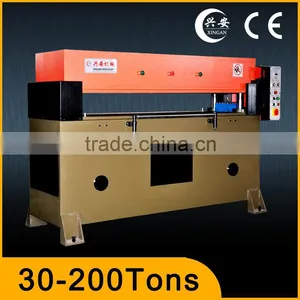 Automatic Hydraulic Cutting Machine for Rubber Footwear thumbnail-1