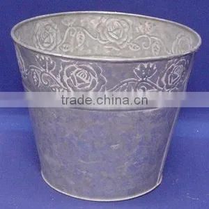 Metal Flower Pot thumbnail-1
