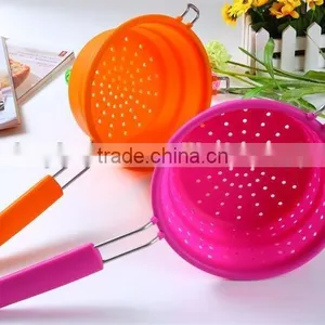 Kitchen Tools Strainers and Colanders Collapsible Silicone Colander thumbnail-6
