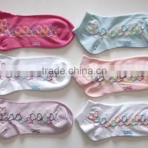 Latest Women Colorful Socks With Custom Logo Stocks thumbnail-3