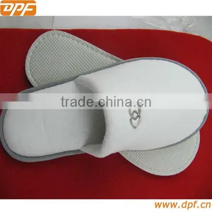 100% Cotton Velour Unisex Hotel Slippers With Embroidery Design thumbnail-1