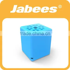 Bluetooth Mini Speakerphone Put in Car Hottest Speaker Wireless 3.5mm Line-in Connection thumbnail-1