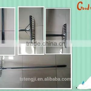 Steel Rakes With Metal Handle thumbnail-1