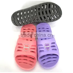 Breathable and Comfortable Soft Women Bathroom Slippers thumbnail-1