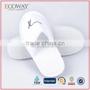 Disposable Waffle Slippers for Hotel Custom Logo Ladies Bedroom Slippers thumbnail-1