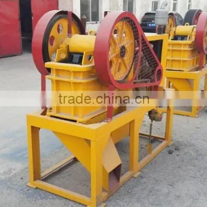 China Small Rock Diesel Engine Hot Sale Granite Mineral Jaw Crusher thumbnail-3