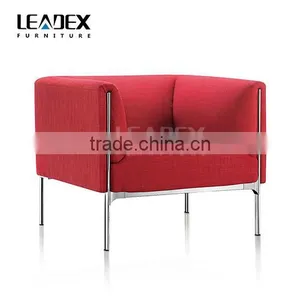 2016 New Attractive Colorful Chesterfield Fabric Sofa thumbnail-2
