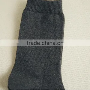 Concise Design Wool Socks for Men thumbnail-3