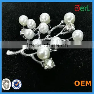 Manufacturer Wholesale Leaf Shape Wedding Rhinestone Brooch thumbnail-4