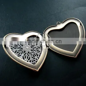 57mm Big Filigree Heart Shape Vintage Style Antiqued Bronze Flower Photo Locket DIY Pendant Charm Jewelry Supplies 1131049 thumbnail-3
