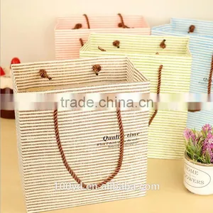 Most Popular Products China Wholesale Customised Paper Shopping Bag Famous Brand thumbnail-1