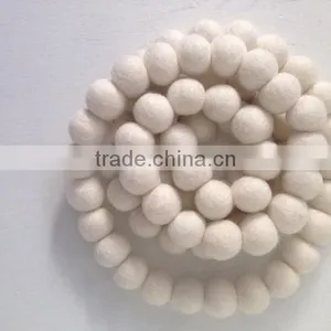 2016 Christmas Decoration Wool Felt Balls thumbnail-1