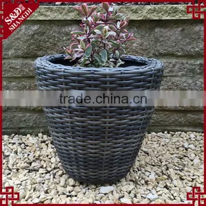 Decoration Flower Pot Waterproof Resin Wicker Woven Garden Planter thumbnail-1