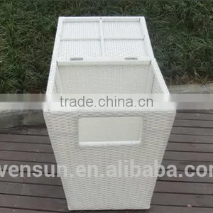 Wicker Hamper Box thumbnail-3