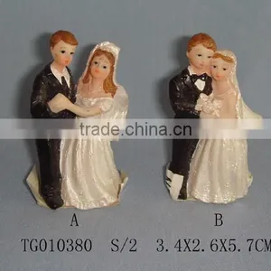 Resin Bride and Bridegroom Figurines thumbnail-1